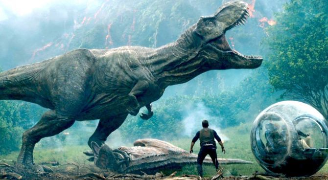 La recensione di Jurassic World – Il regno distrutto, la saga perde  coraggio- Film.it