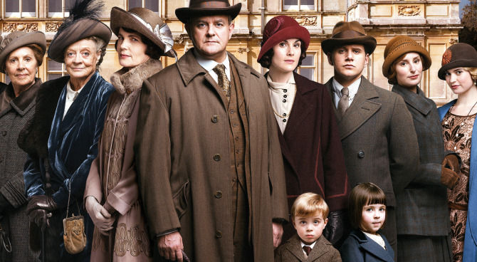 Downton Abbey, ufficiale: il film si farà Downton Abbey, ufficiale: il film si farà