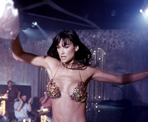 Striptease compie 20 anni: riscoprendo il nudo della dea erotica Demi  Moore- Film.it